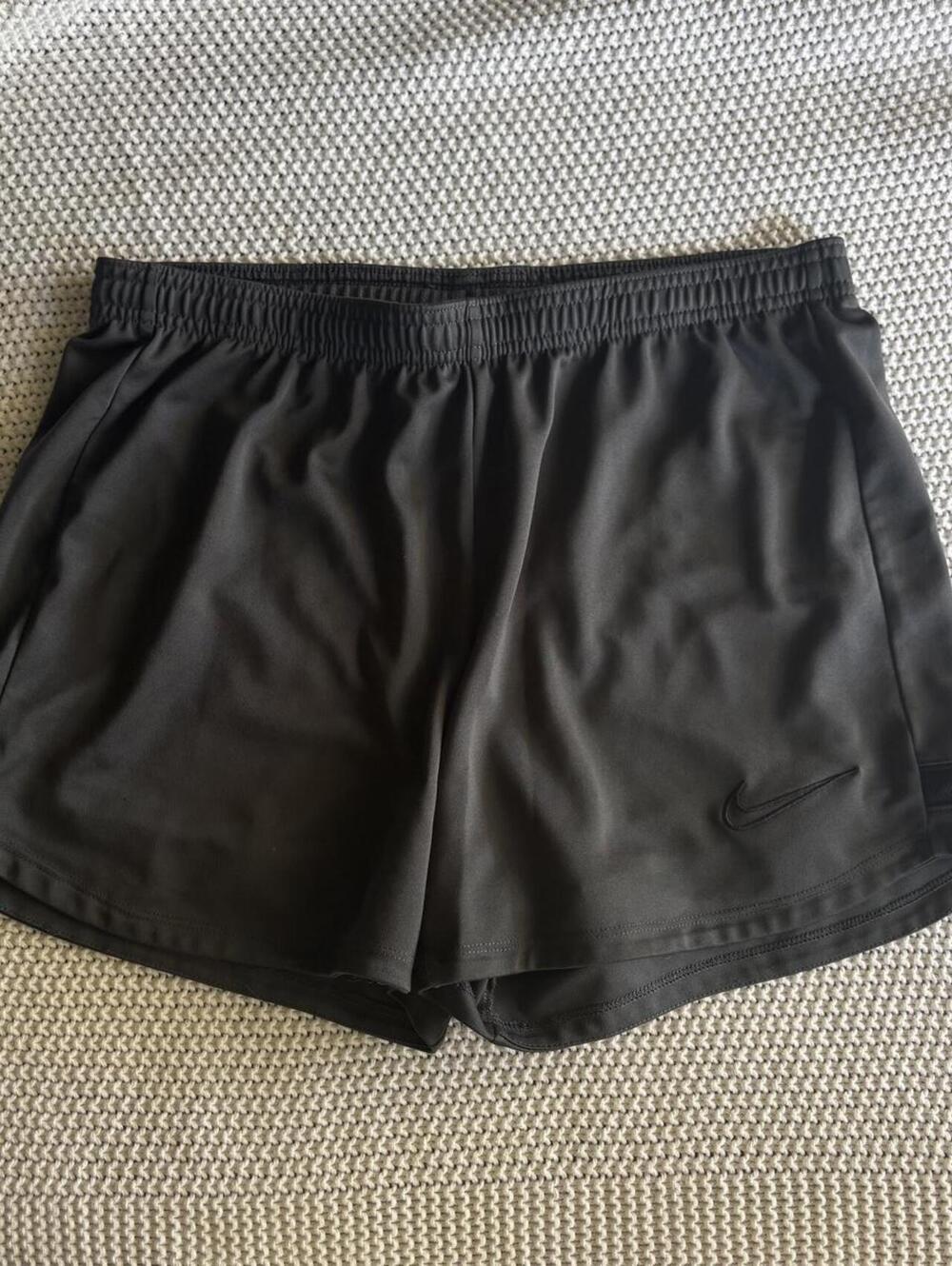 Nike Women's Black Dri Fit Shorts Medium